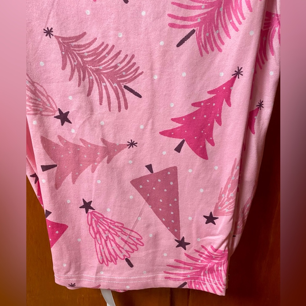 Shirley & Stone Boutique Holiday Pajamas NWOT - Picture 15 of 16